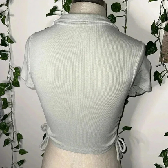 Pacsun Shortsleeve Side Tie Collared Quarter Button Tee NWT - Picture 12 of 13